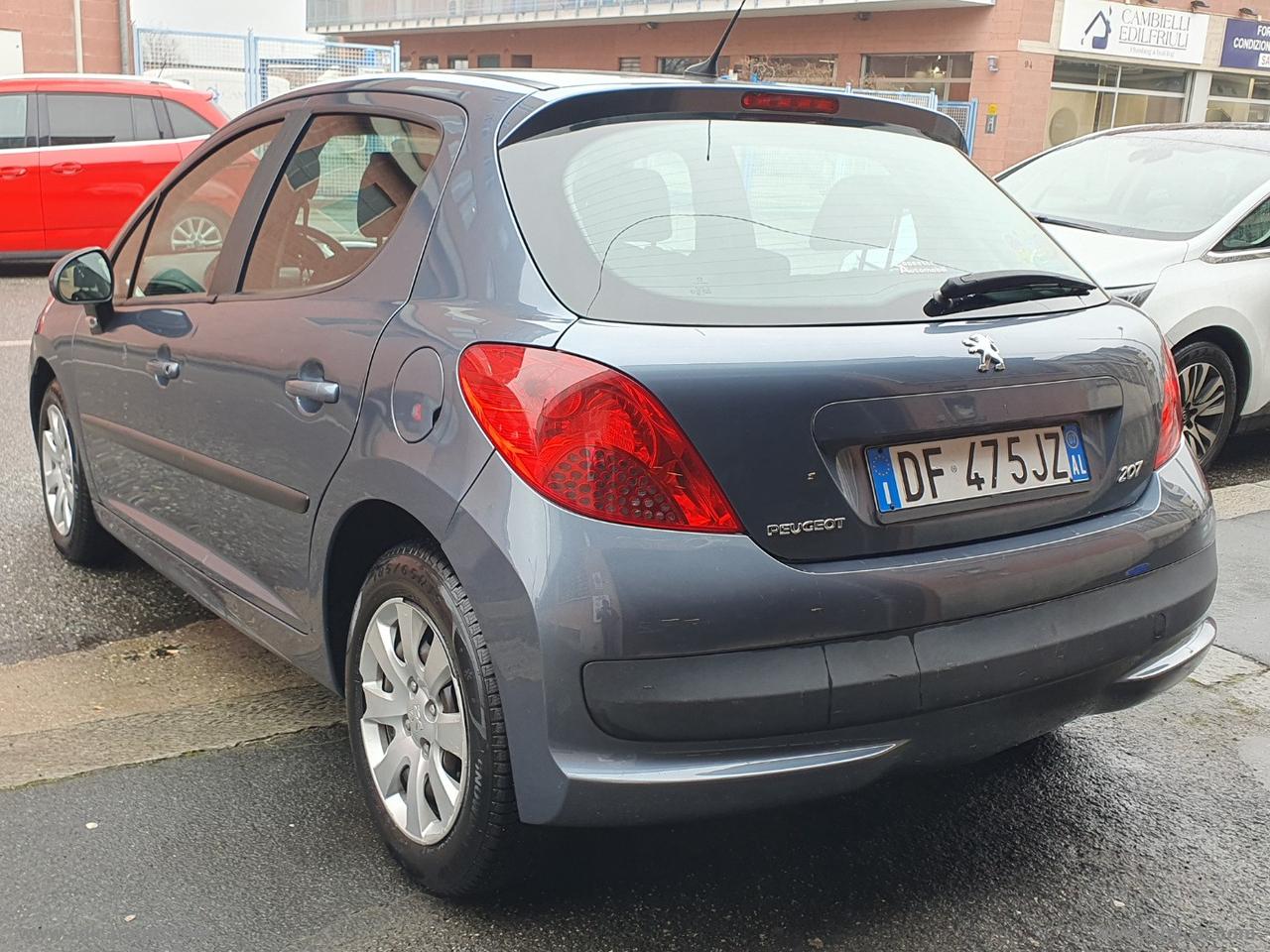 PEUGEOT 207 1.4 HDi 70 CV 5p.