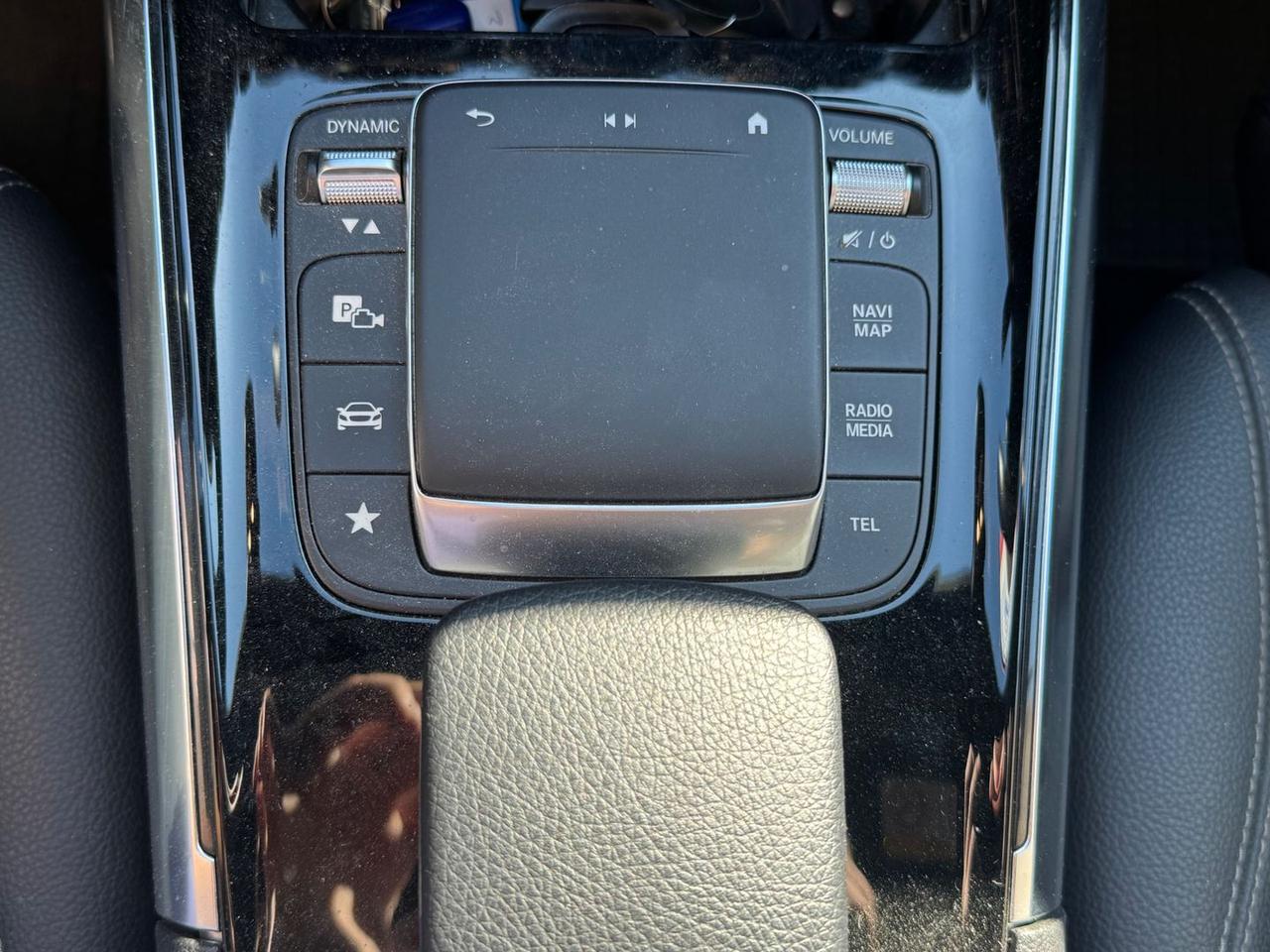 Mercedes-Benz GLA 200 Premium GLA 200 D #12191