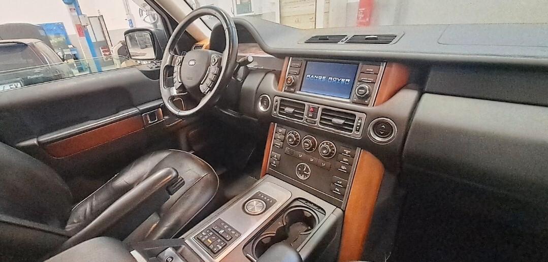 Land Rover Range Rover Range Rover 4.4 TDV8 Autobiography