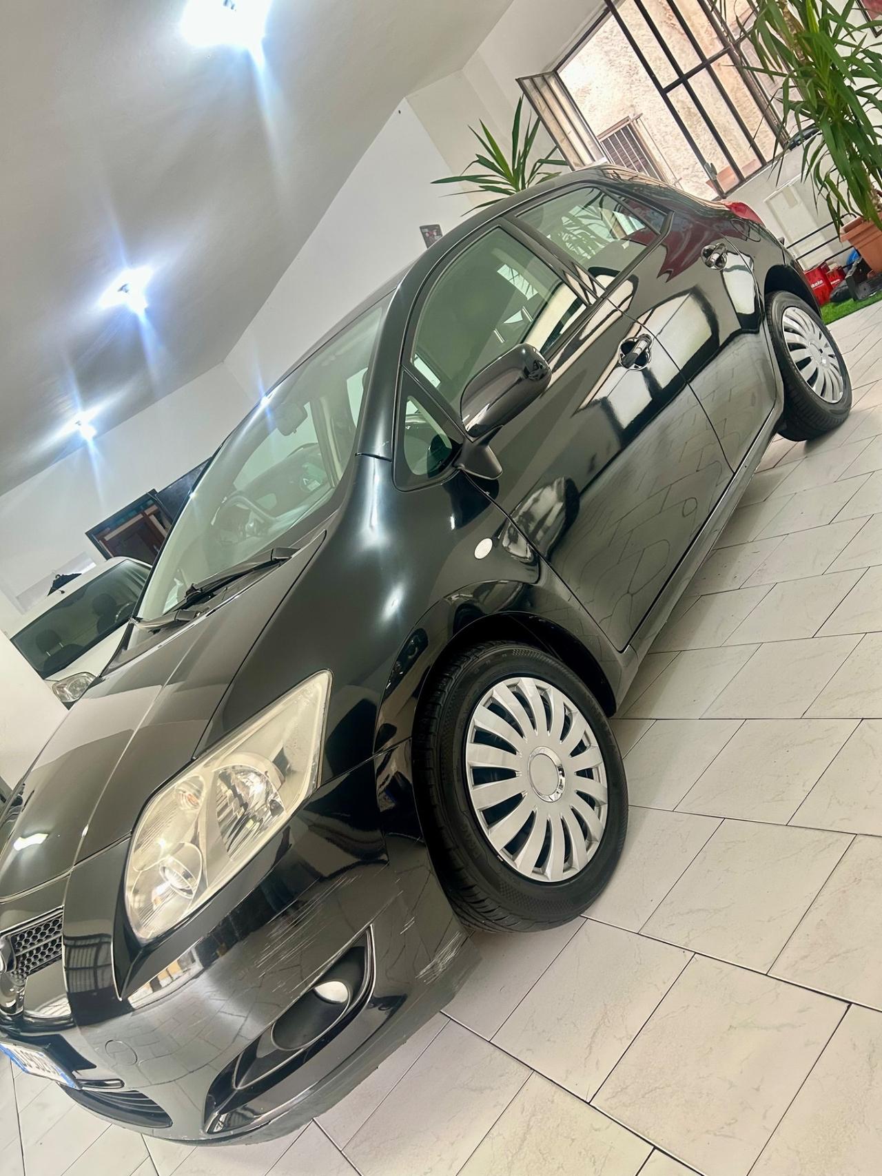 Toyota Auris 1.4 D-4D 5 porte Sol
