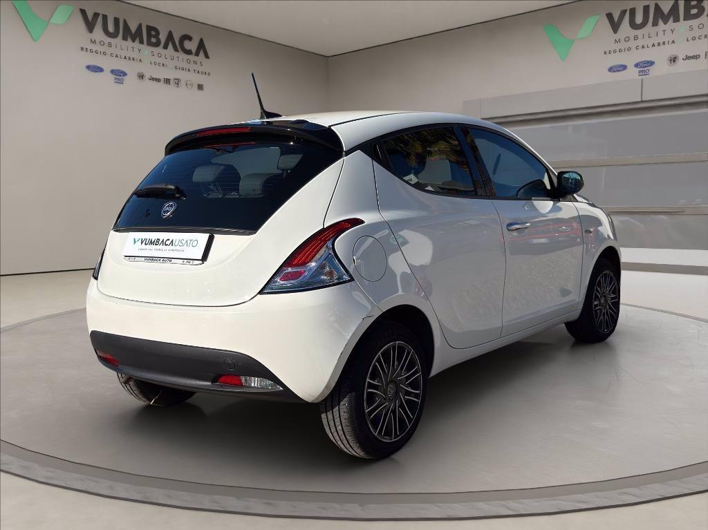 LANCIA Ypsilon 1.0 firefly hybrid Oro s&s 70cv del 2024