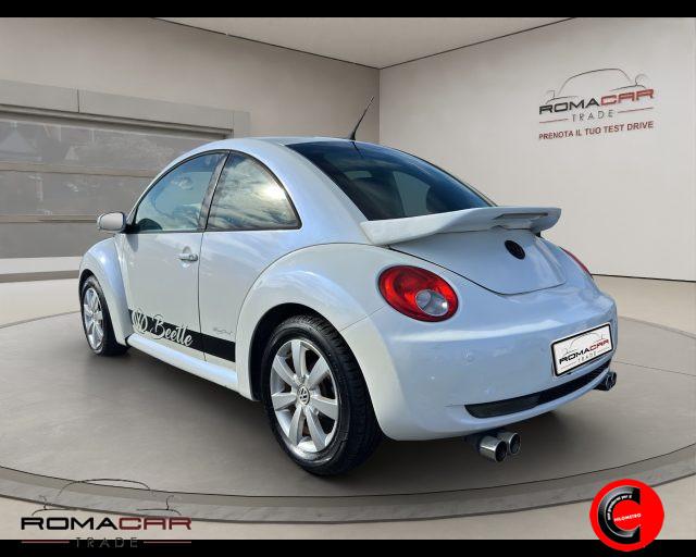 VOLKSWAGEN New Beetle 1.6