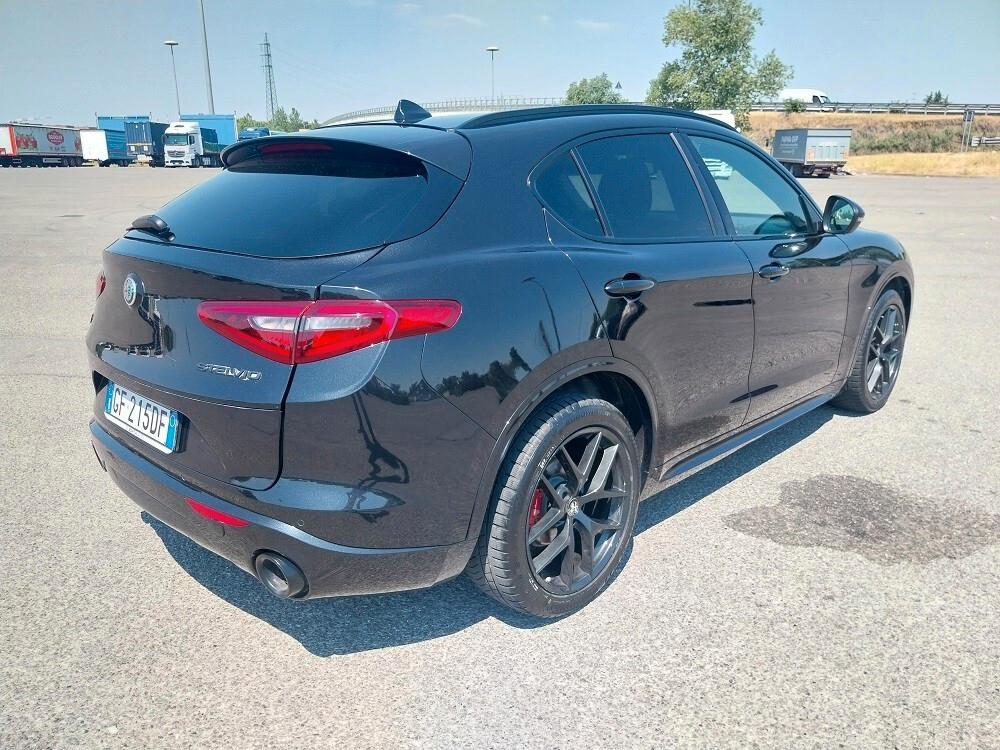 Alfa Romeo Stelvio 2.2 Mjtd II 210 CV AT8 Q4 Veloce