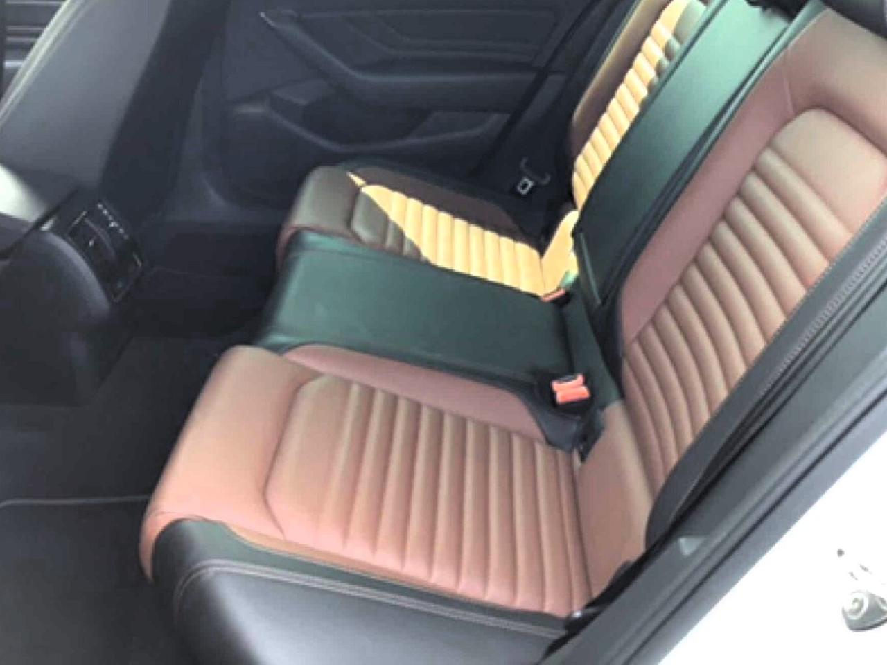 Volkswagen Passat Variant 2.0 TDI SCR 200 CV 4MOTION DSG Executive