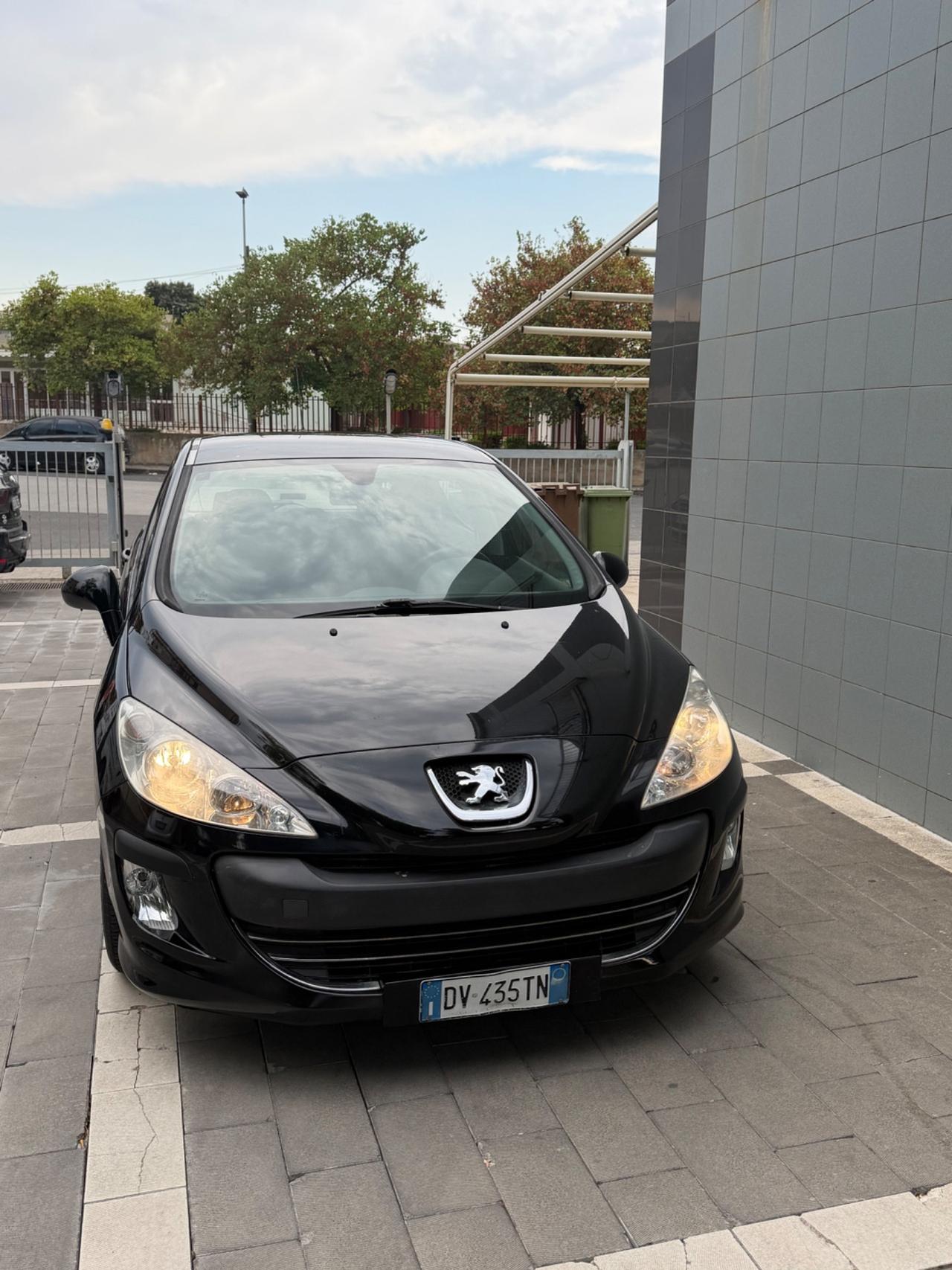Peugeot 308 1.6 HDi 90CV 5p. Premium