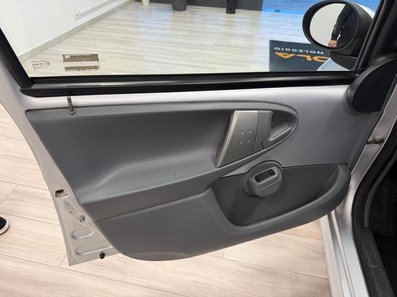 Citroen C1 1.0 5 porte airdream Pinko