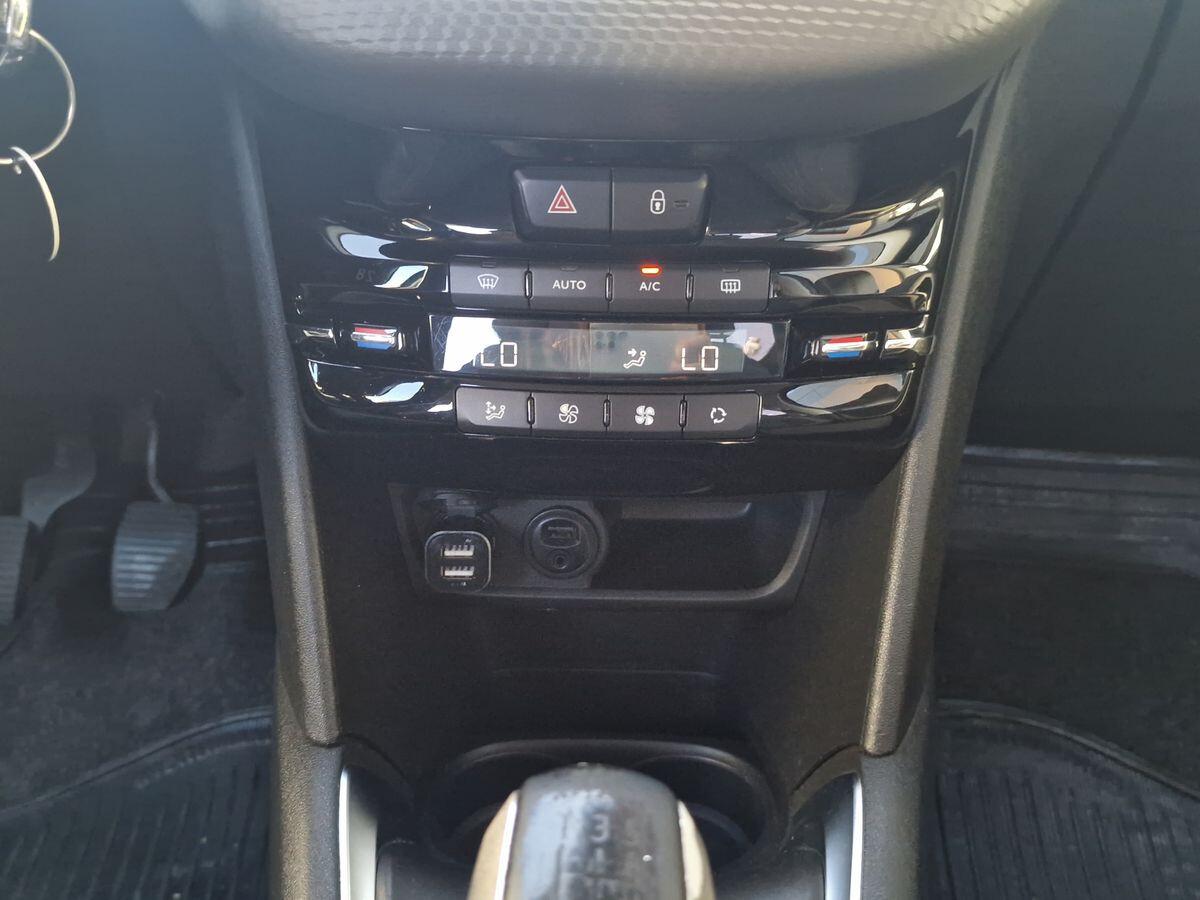 PEUGEOT 208 1.2 82CV ALLURE