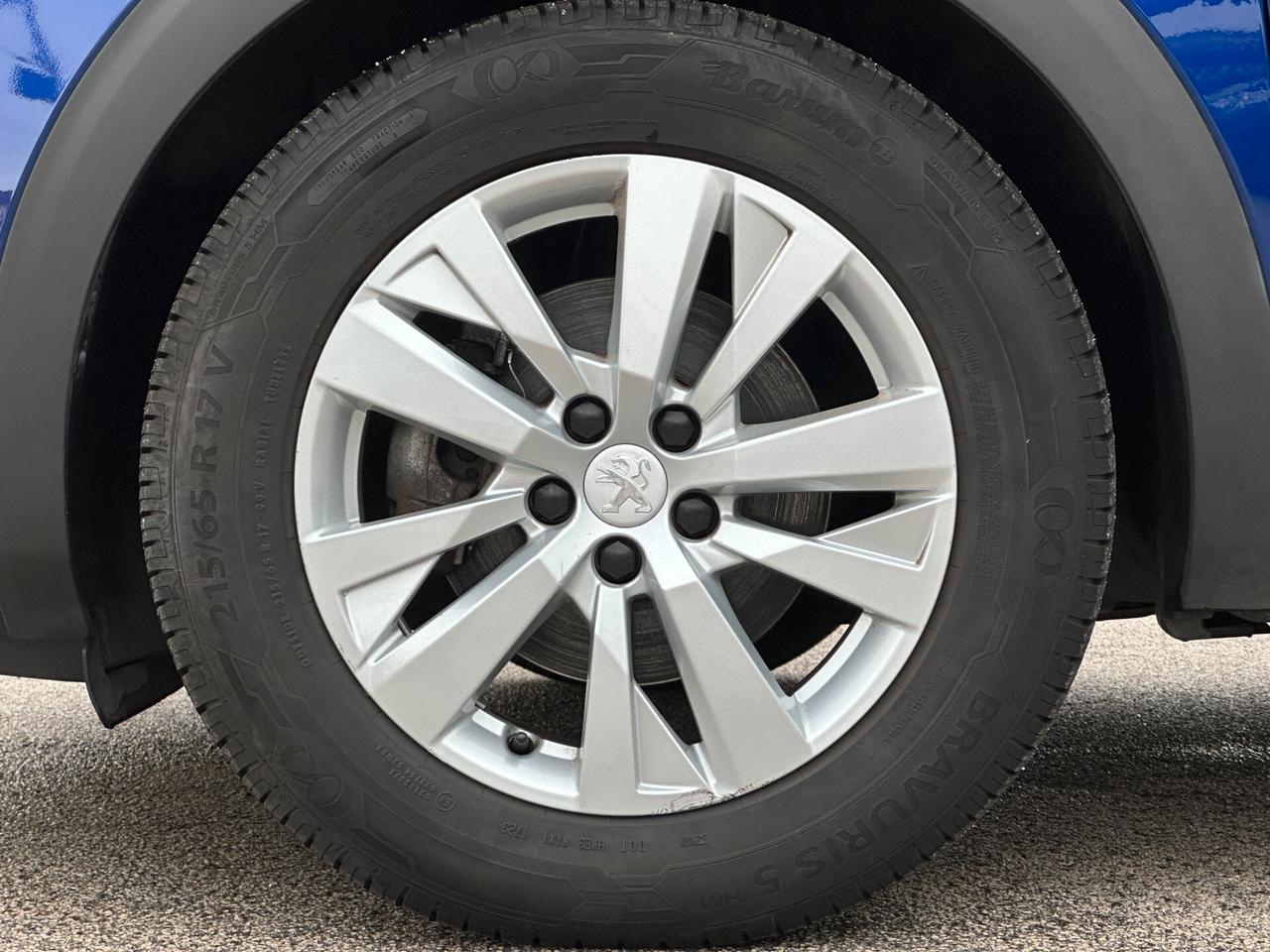 PEUGEOT 3008 1.5 BlueHDi 130 S&S EAT8 Business