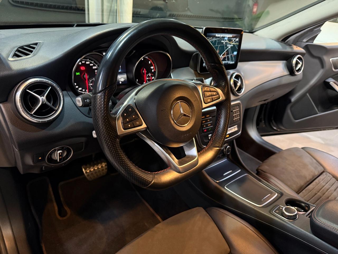 Mercedes-benz CLA 200 Premium 4matic auto 78.000 KM!!