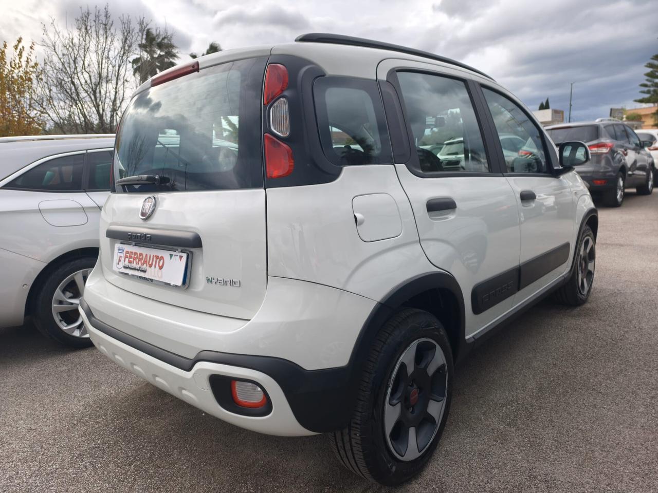 FIAT PANDA HYBRID CITY CROSS