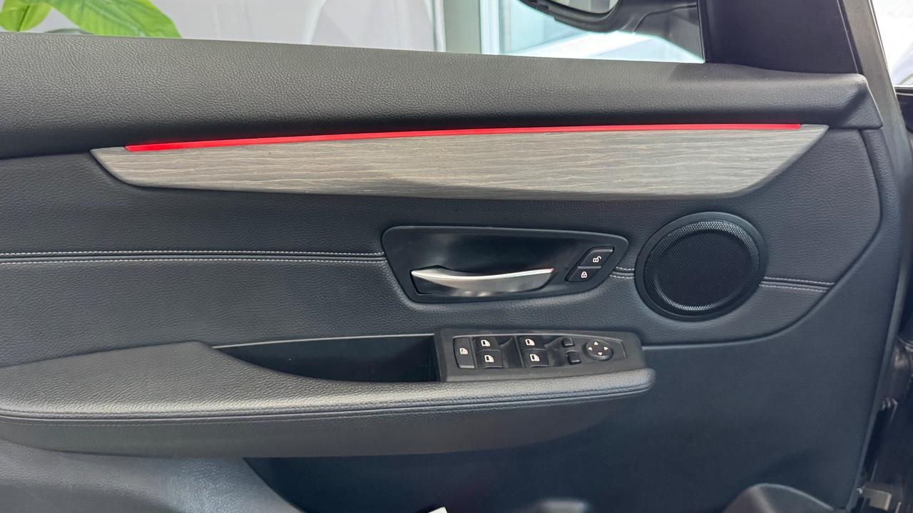 Bmw serie 2 216d Luxury-2015