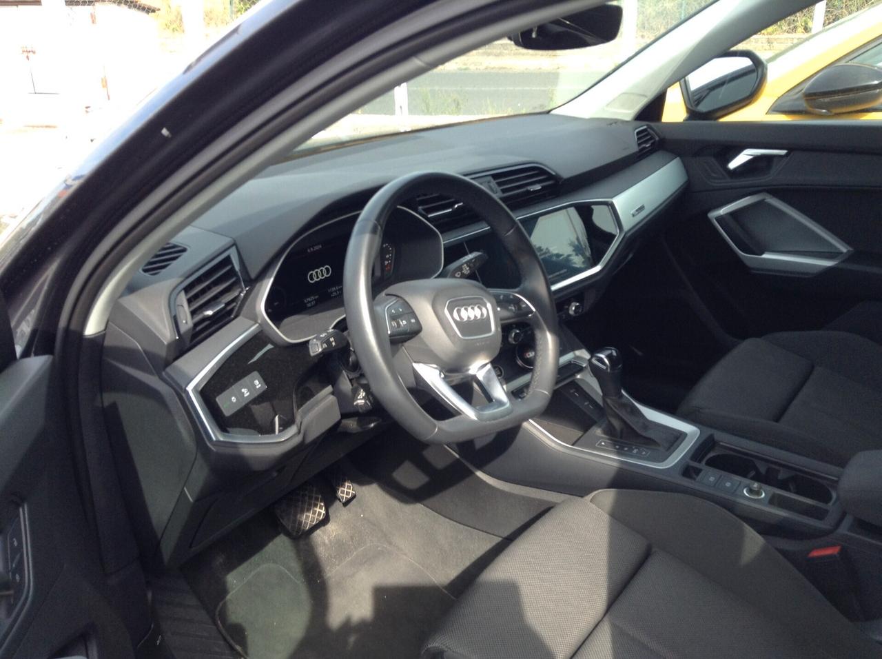 Audi Q3 35 TDI S tronic S - LINE, QUATTRO, FULL FULL. BELLISSIMA, PARI AL NUOVO!!! IVA COMPRESA