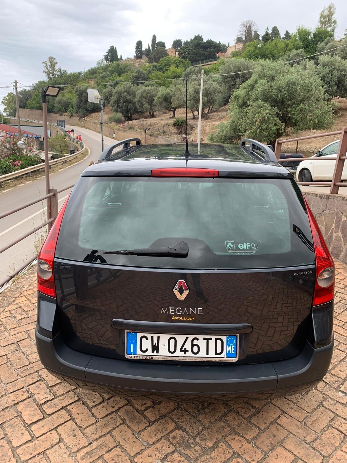 Renault Megane Mégane 1.5 dCi/100CV Grandtour Confort Dynamique