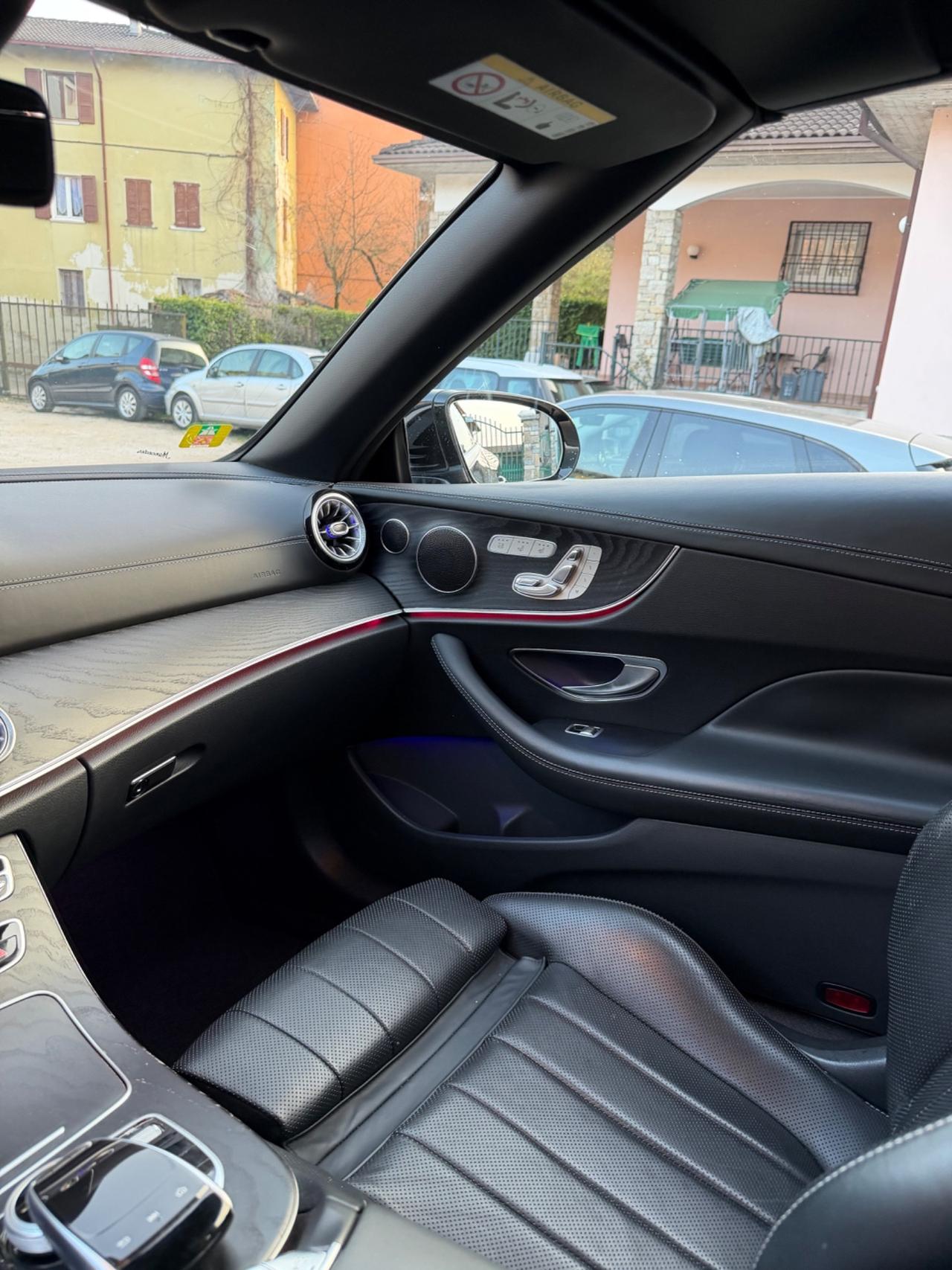 Mercedes-benz E400d 4MATIC PREMIUM PLUS FULLOPT KMCERT