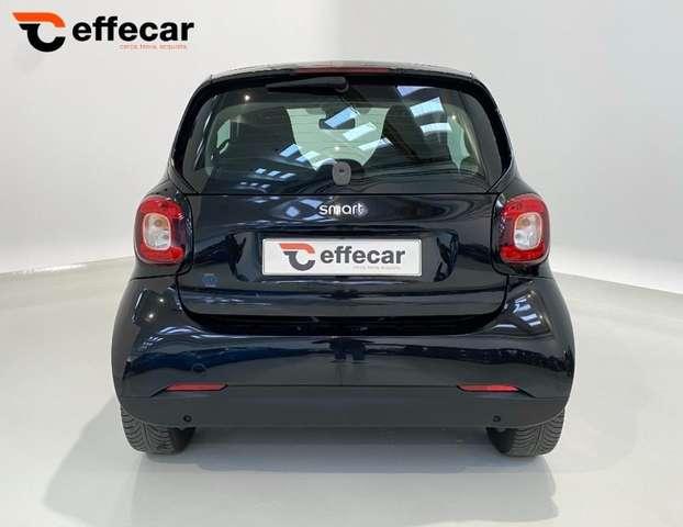 smart forTwo EQ Parisblue (22kW)