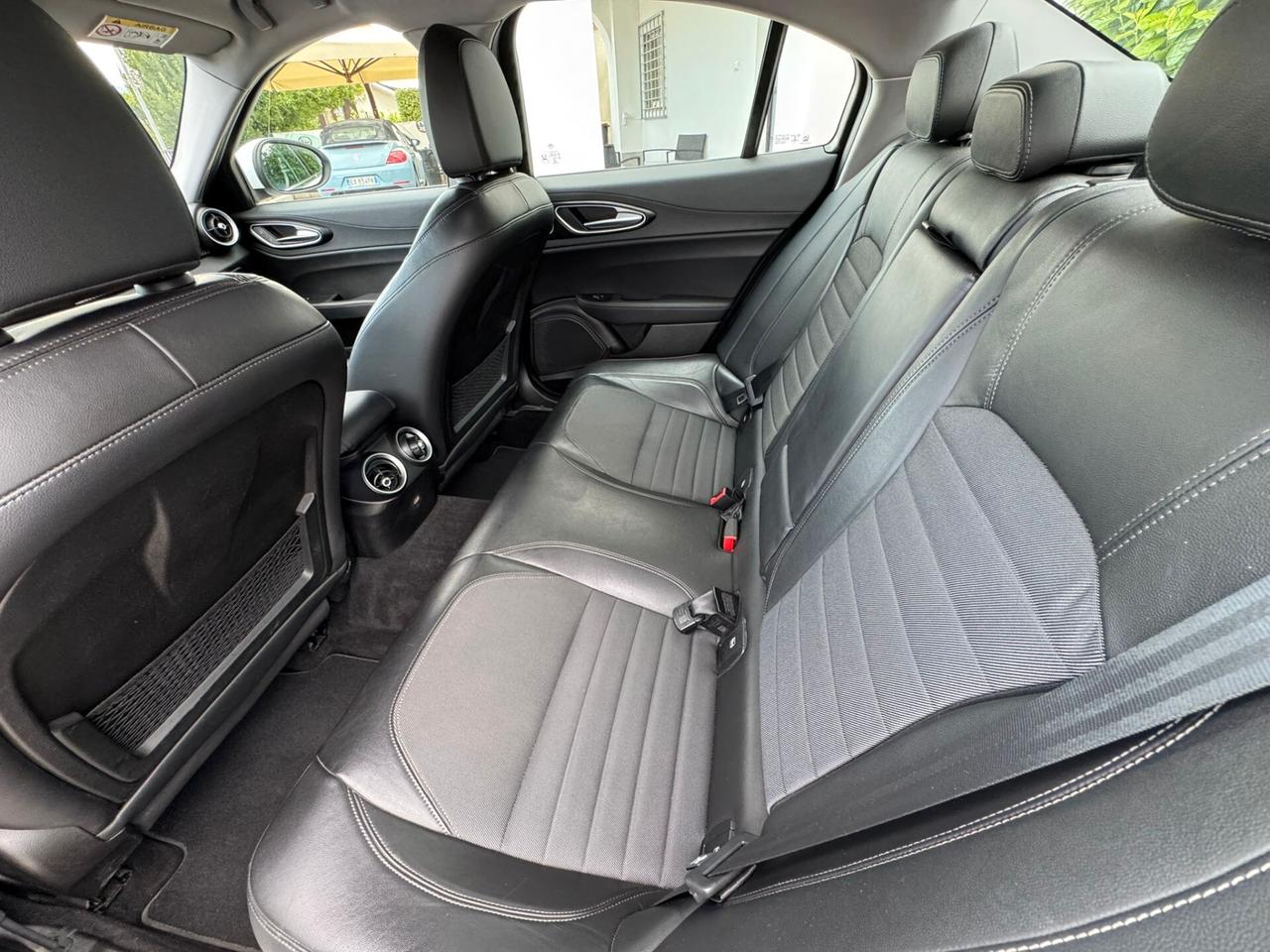 Alfa Romeo Giulia 2.2 Turbodiesel 150 CV AT8 Business