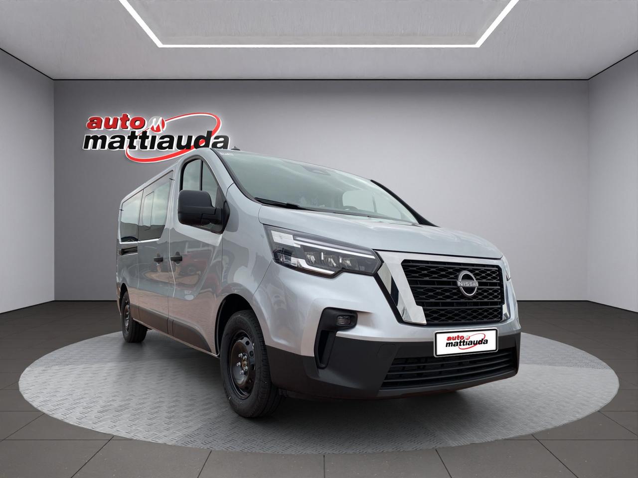 Nissan L2H1 Acenta Business Bus