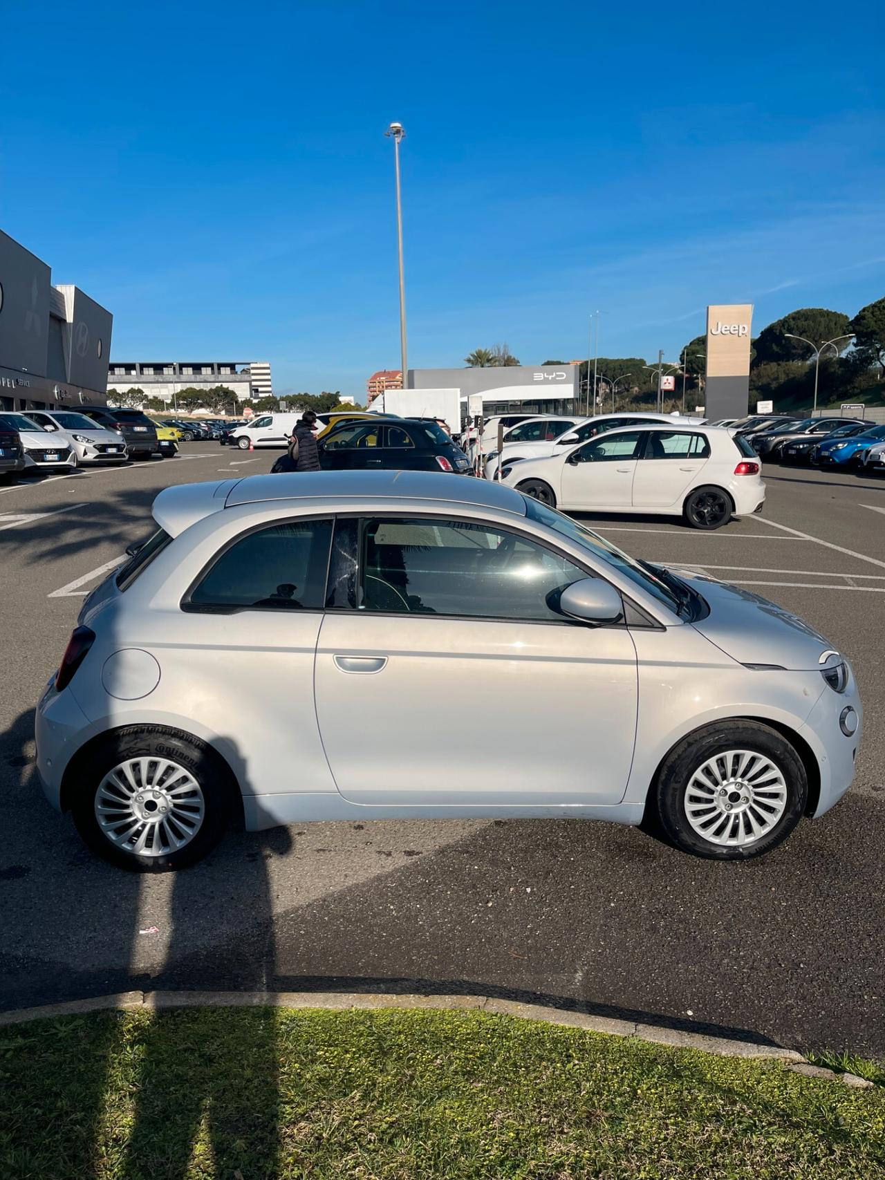 Fiat 500 500e Berlina 42 kWh La Prima
