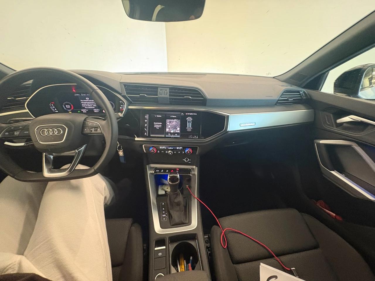 Audi Q3 Sportback 40 2.0 tdi Identity Black quattro 193cv s-tronic