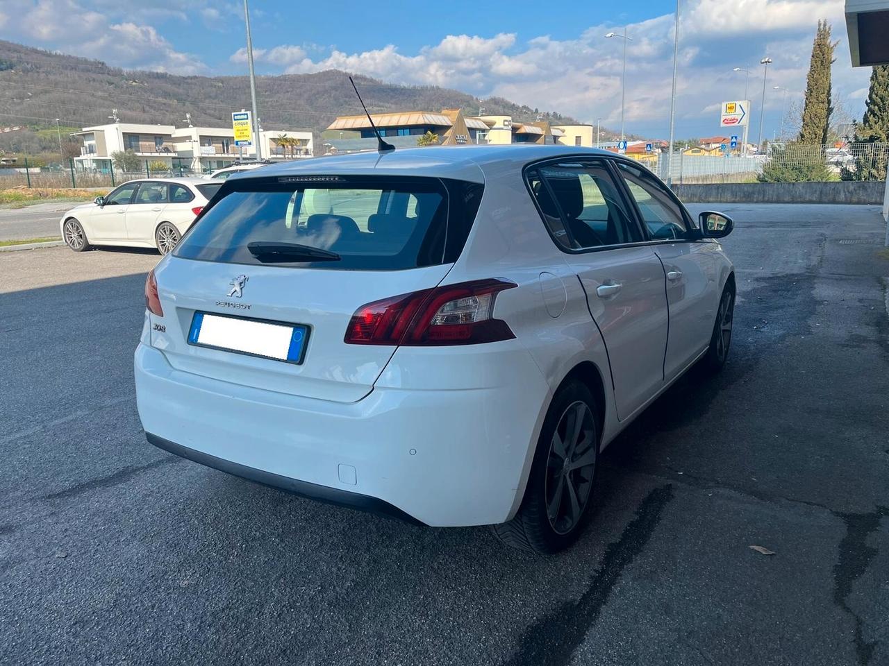 Peugeot 308 308 5p 1.2 puretech Active-unico proprietario