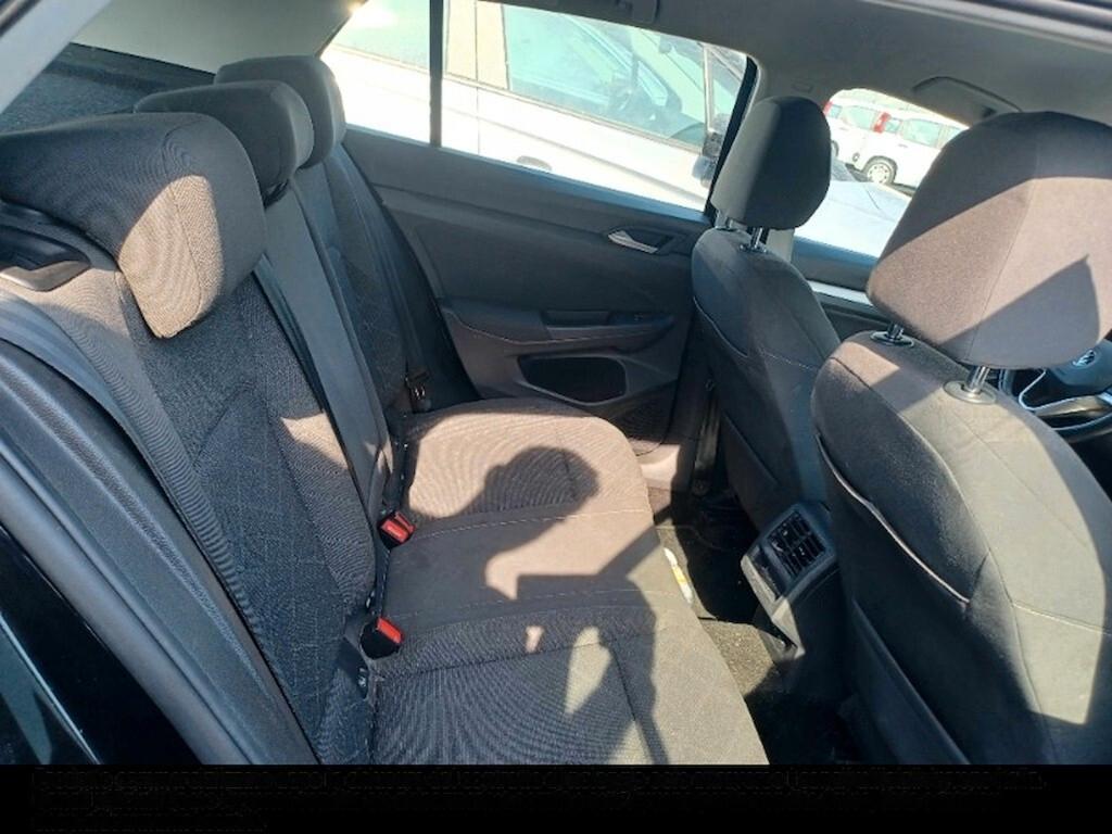 VOLKSWAGEN GOLF 8 2.0 TDI 115CV DSG SCR LIFE ( FARI LED - DIGITAL COCKPIT - CRUISE - APP CONNECT - PARK PILOT - TELECAMERA POST. )