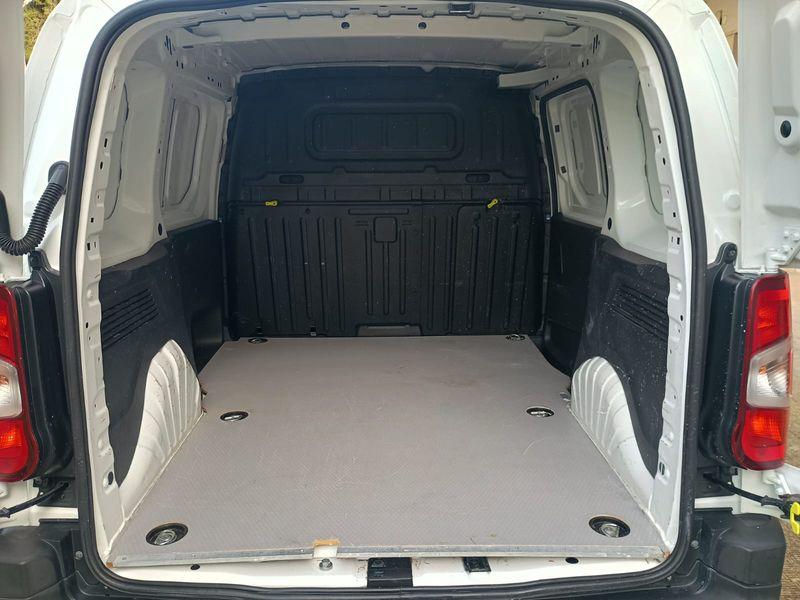 OPEL Combo Cargo - Combo cargo 1.5d 100cv L1H1 Edition mt5