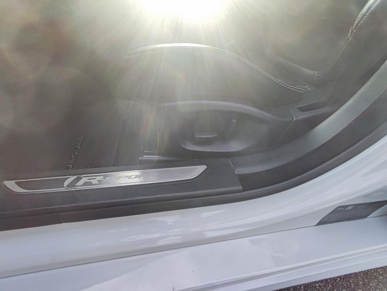 Jaguar XF Sportbrake 2.0 D 180 CV AWD aut. R-Sport