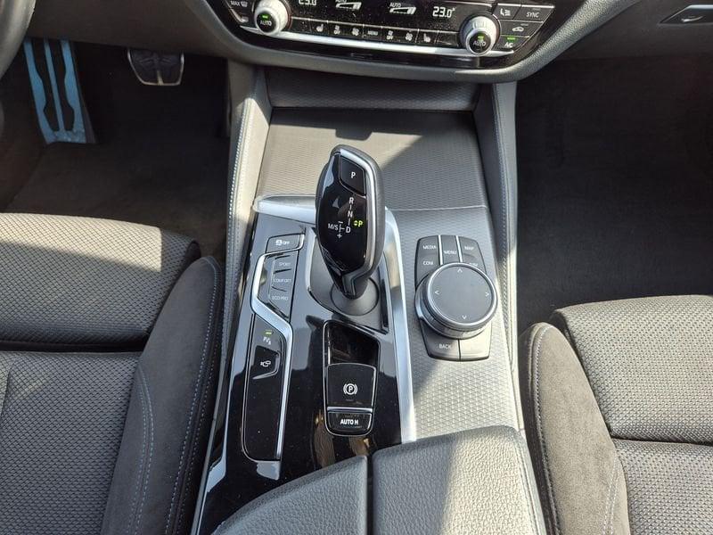 BMW Serie 5 520d Touring mhev 48V xdrive Msport auto