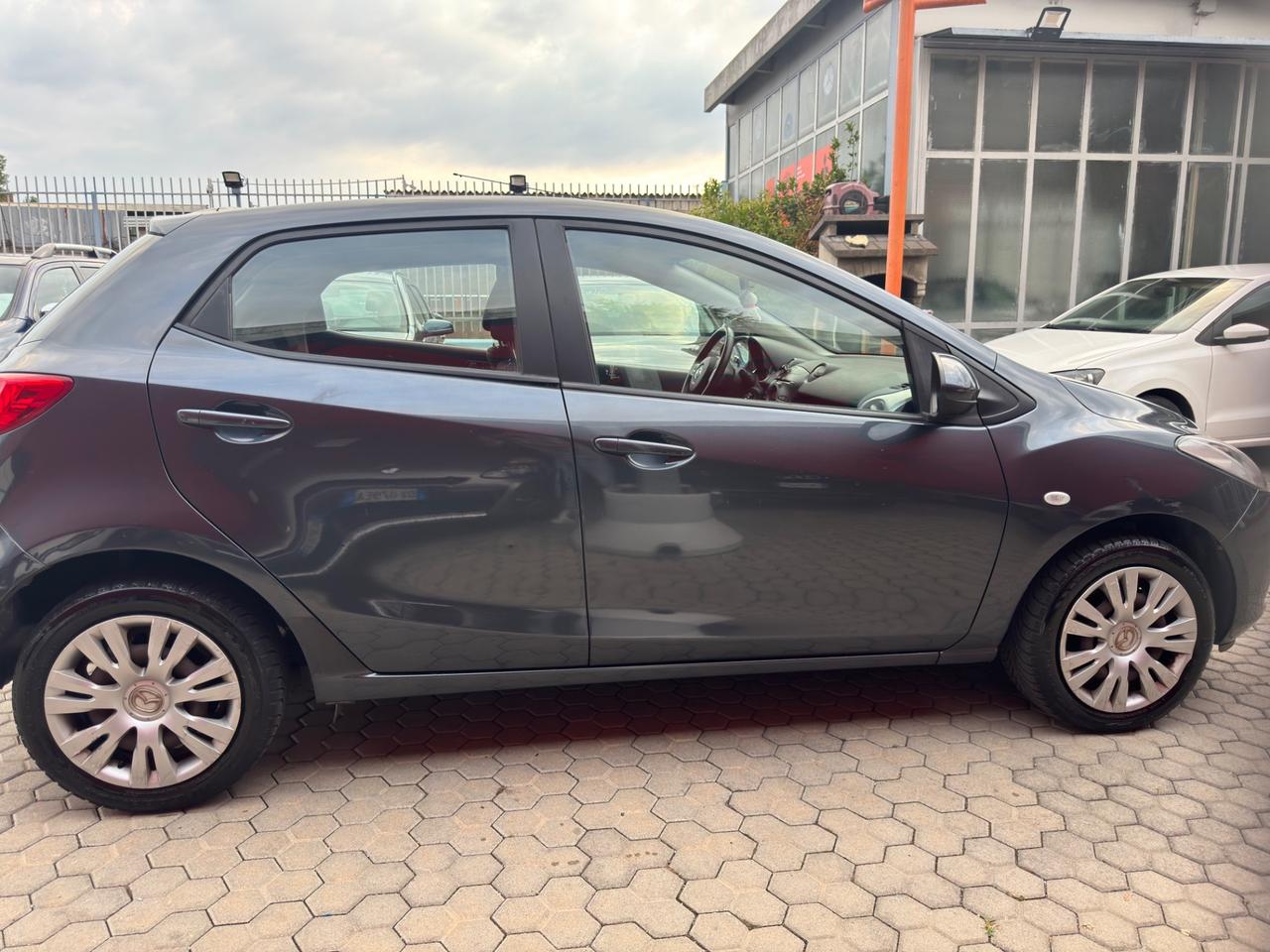 Mazda 2 1.3 16V 75CV 5p