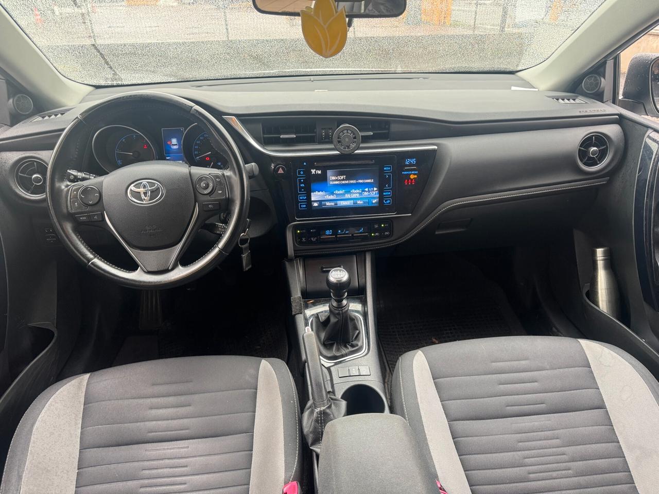 TOYOTA Auris 1.6 D-4D Lounge
