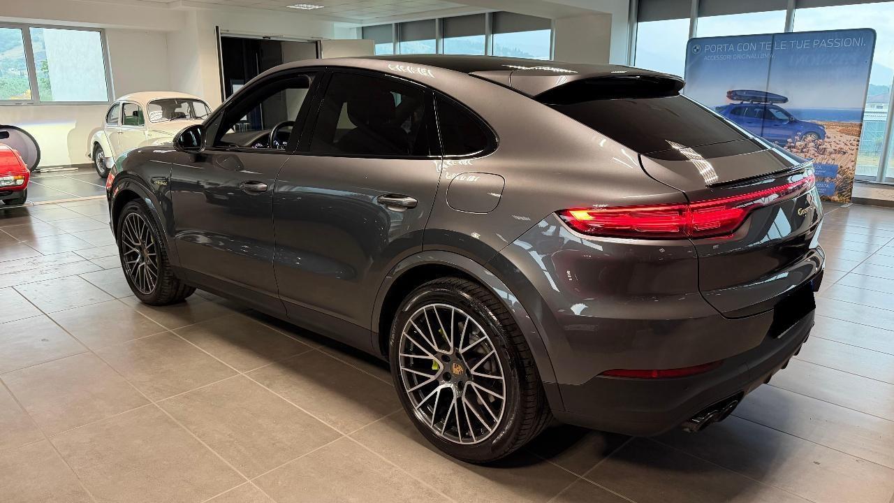 Porsche Cayenne Coupe 3.0 e-hybrid 5p.ti tiptronic