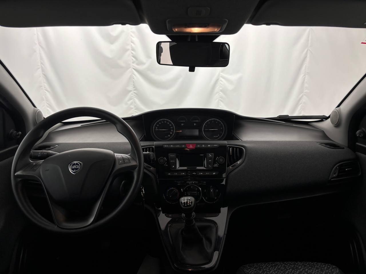 LANCIA Ypsilon 1.0 firefly hybrid Silver s&s 70cv