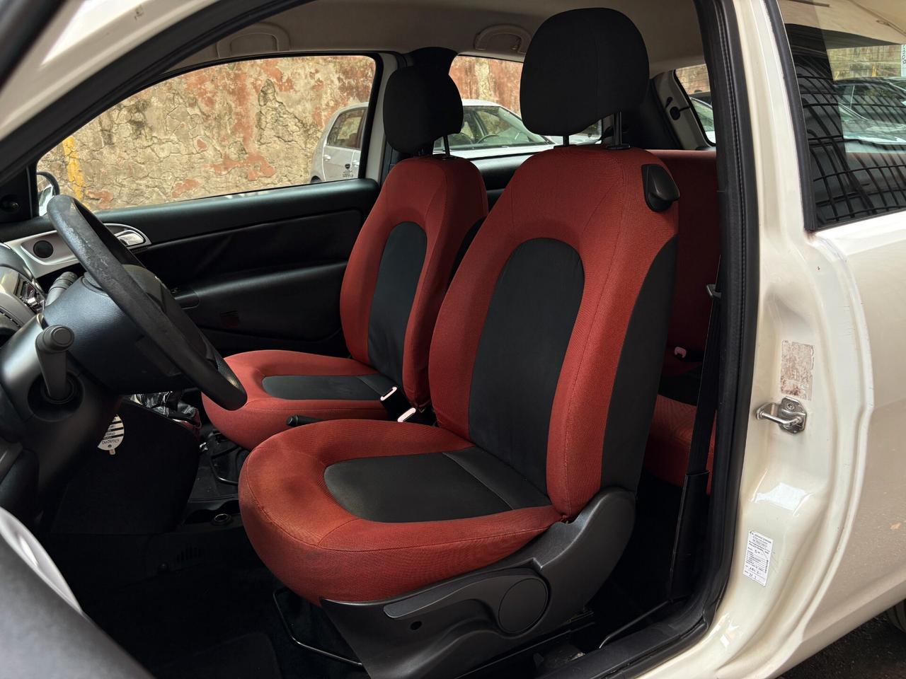 Lancia Ypsilon 1.2 Versus - DISTRIBUZIONE FATTA