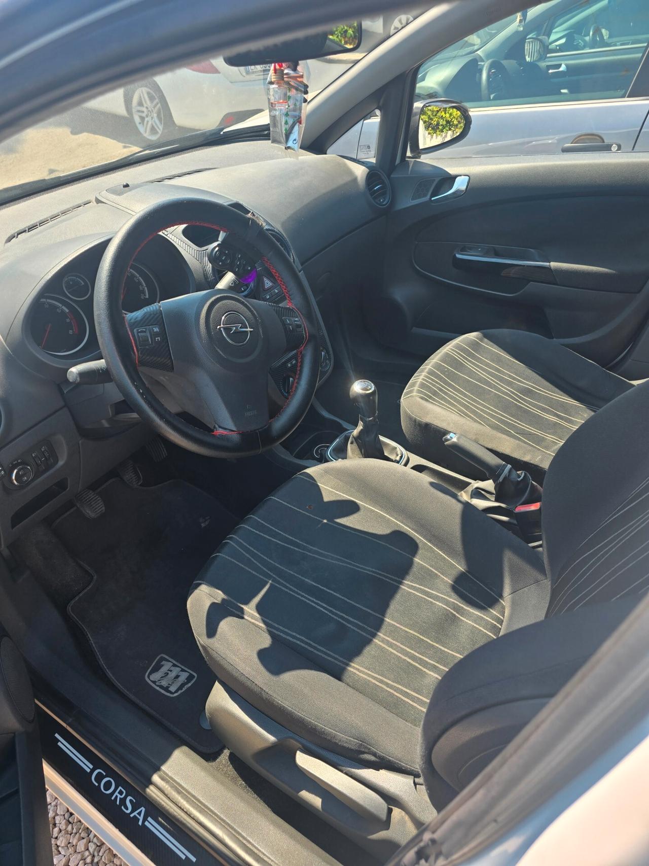 Opel Corsa 1.2 80CV 5 porte GPL-TECH Edition