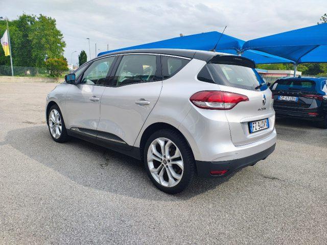 RENAULT Scenic Scénic Blue dCi 120 CV EDC Initiale Paris