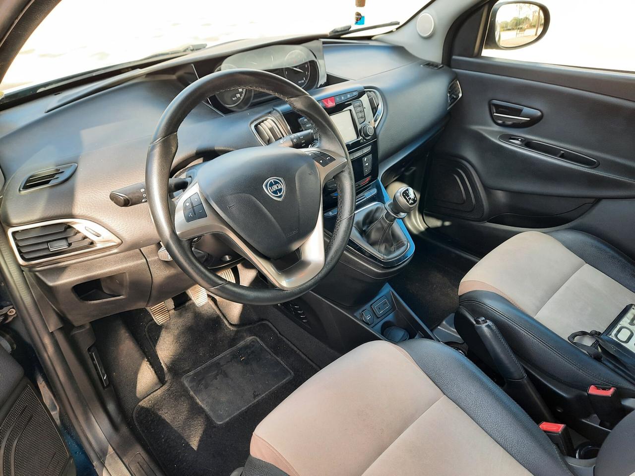 Lancia Ypsilon GPL Ecochic Platinum