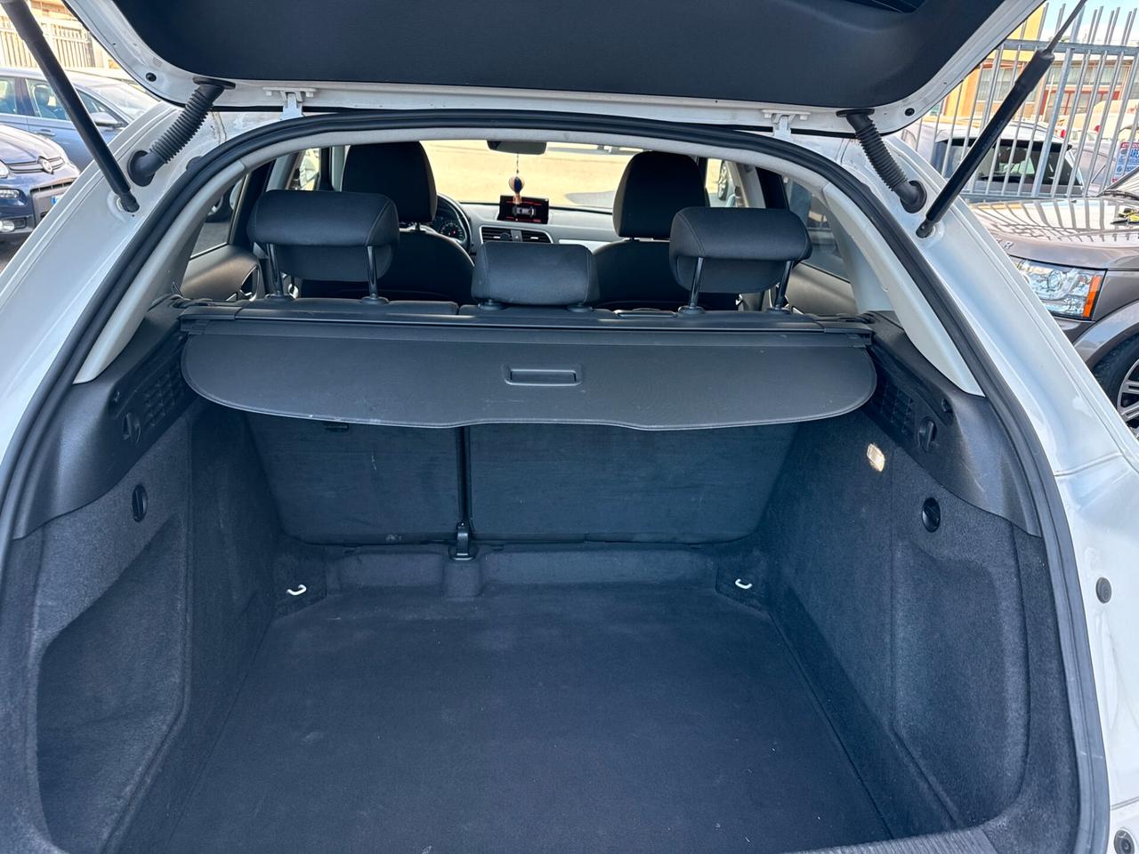 Audi Q3 2.0 tdi EURO 6 120cv s-tronic