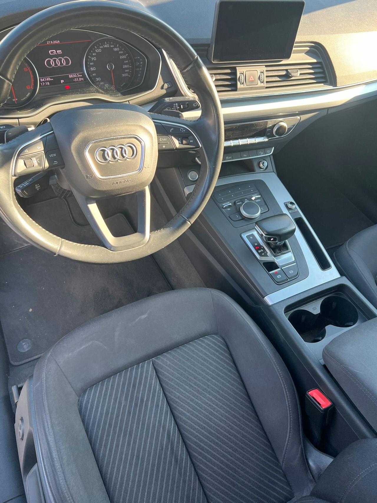 Audi Q5 30 TDI S tronic Business