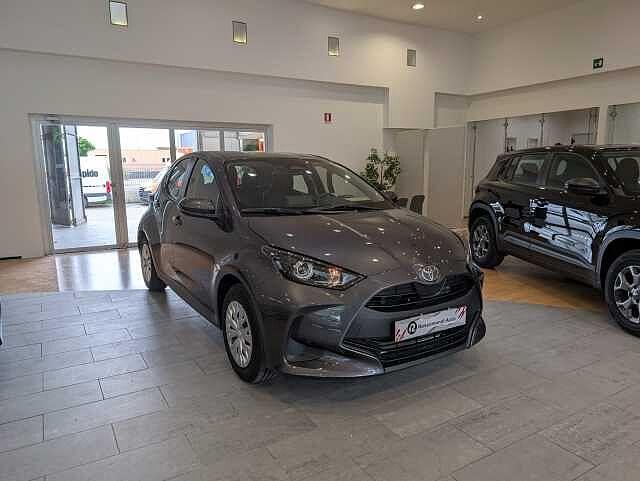 Toyota Yaris 1.5 Hybrid 5 porte Active *KM 0*