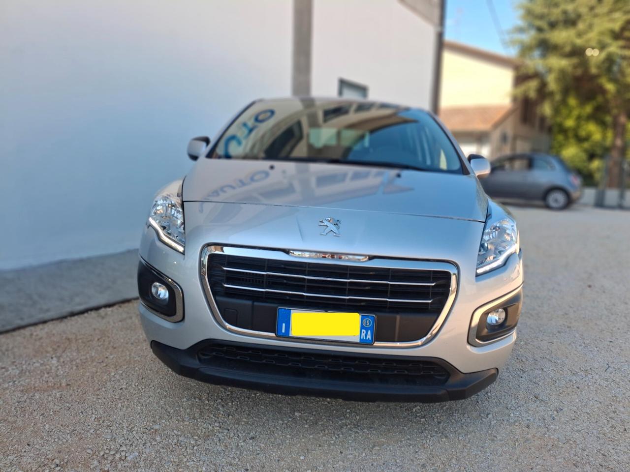 Peugeot 3008 , 1.6HDi Allure