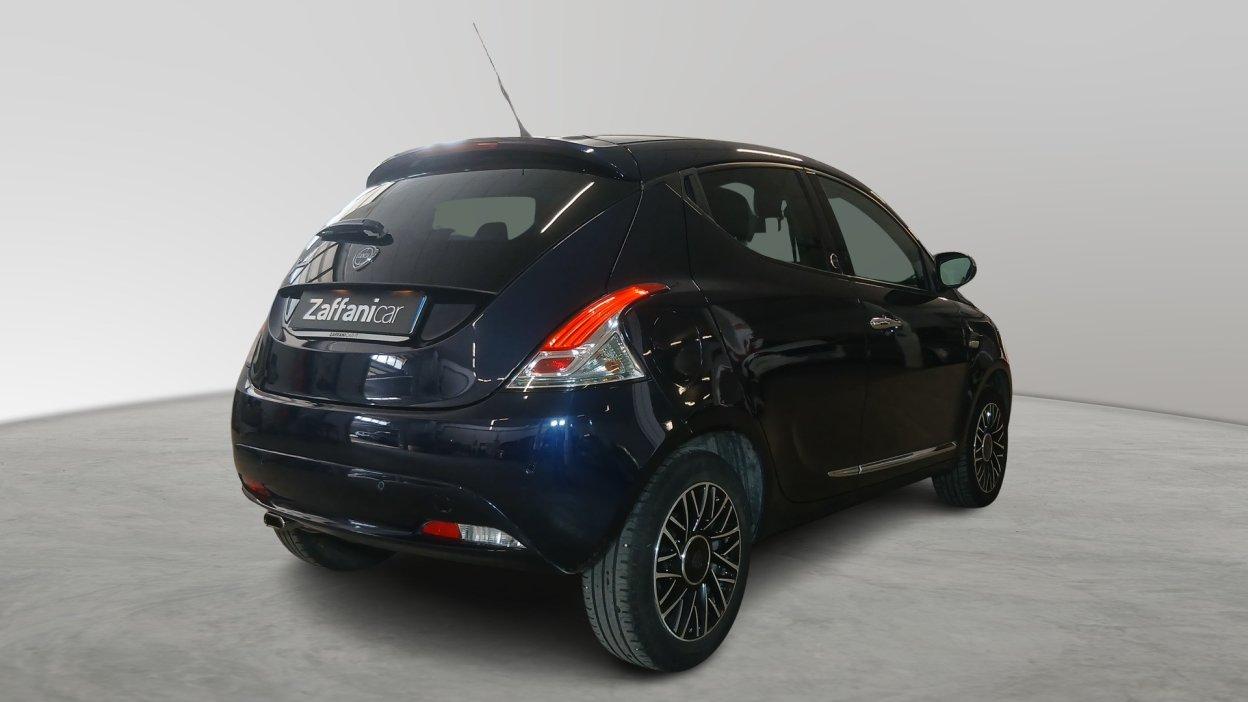 LANCIA Ypsilon 3ª serie - Ypsilon 1.2 69 CV 5 porte GPL Ecochic Pla
