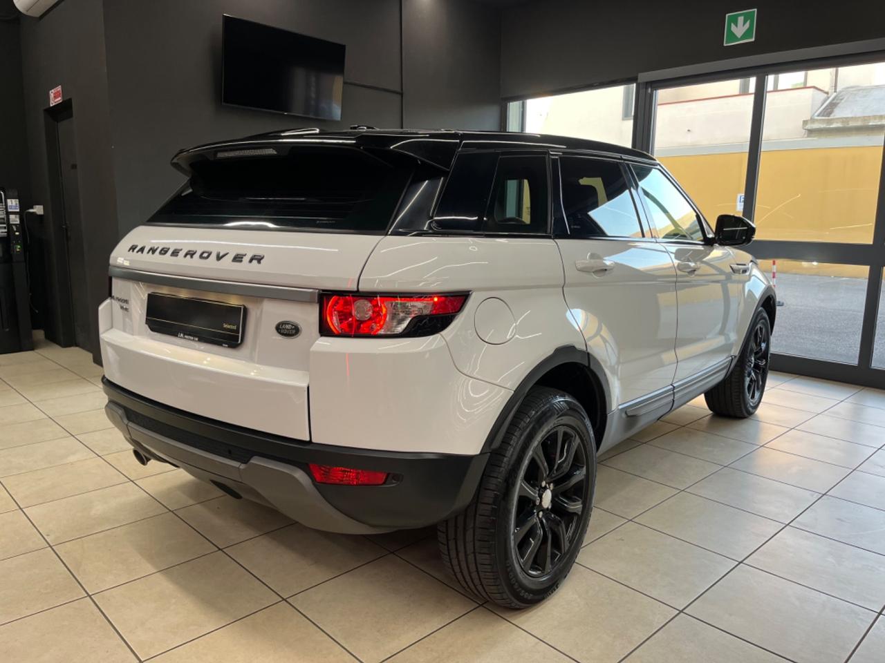 Range Rover Evoque 2.2 TD4 5p. Pure Tech Pack