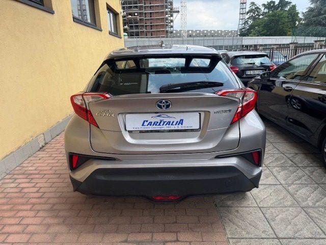 TOYOTA C-HR 1.8 Hybrid E-CVT Business
