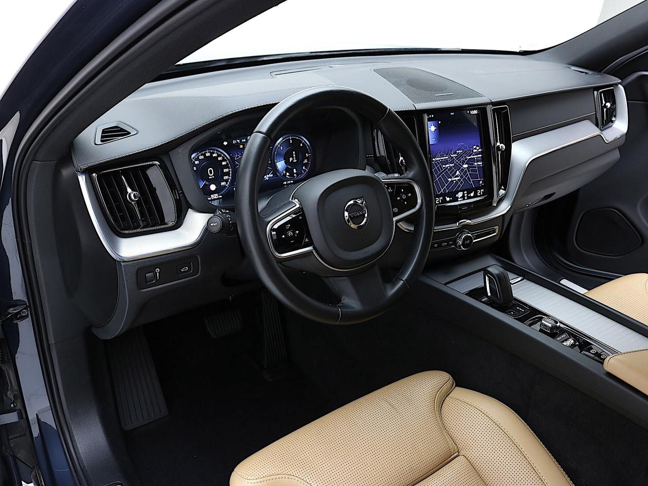 Volvo XC60 B4 AWD Inscription TETTO APRIBILE