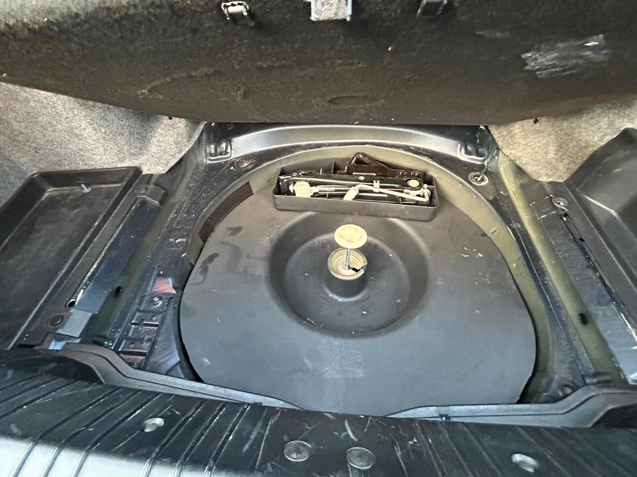 Bmw 320 320i (2.2) cat 4 porte Attiva