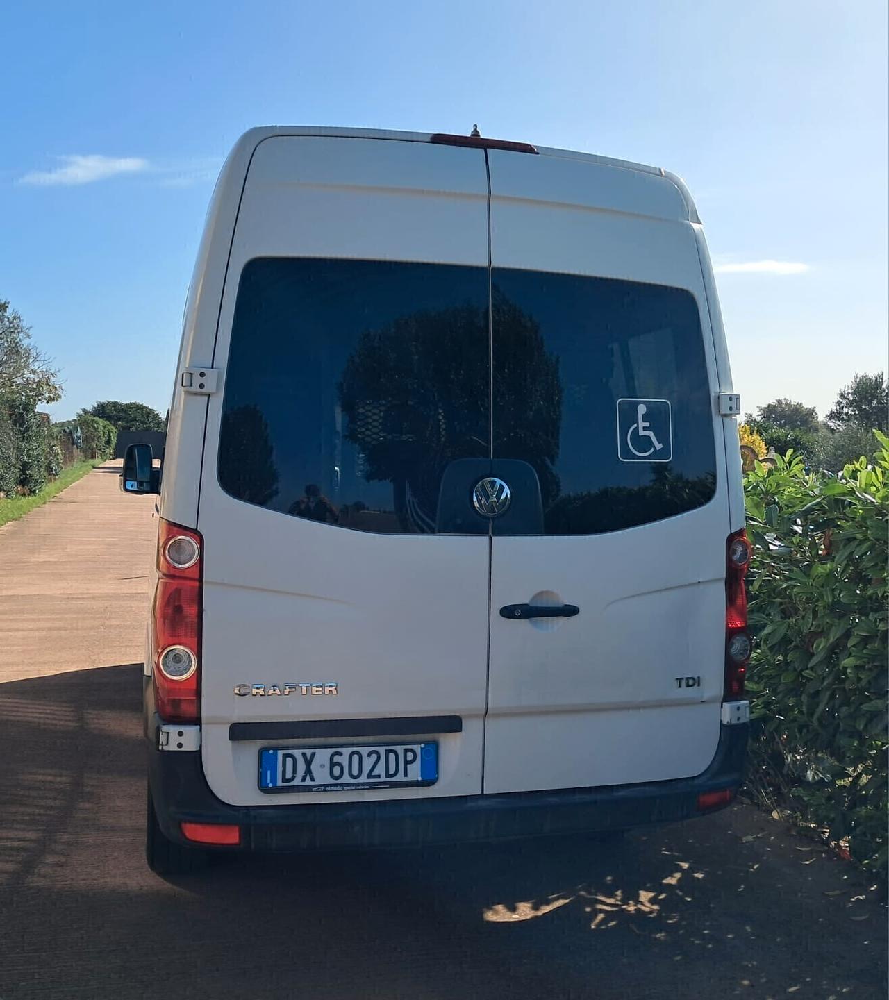 Volkswagen Crafter VW 9 POSTI TETTO ALTO TRASPORTO DISABILI PEDANA ELETTROIDRAULICA