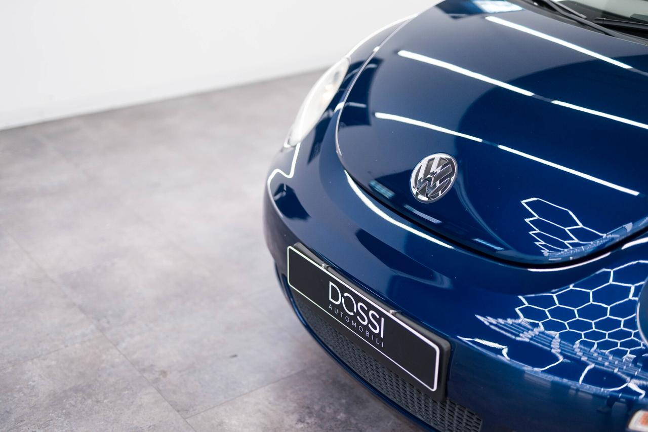 Volkswagen New Beetle 1.6 Cabrio