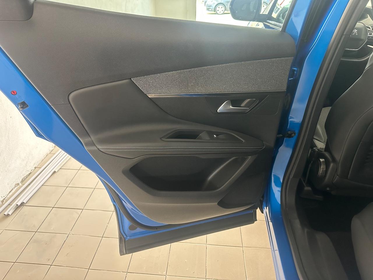 Peugeot 3008 BlueHDi 130 S&S Allure
