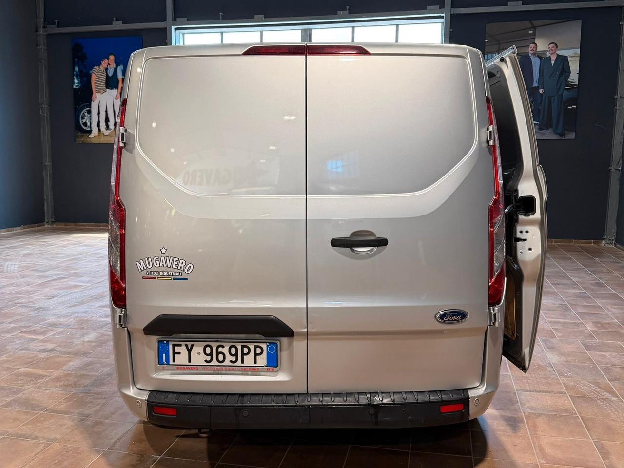 FORD TRANSIT CUSTOM 2.0 L1H1 FURG AUTOMATICO