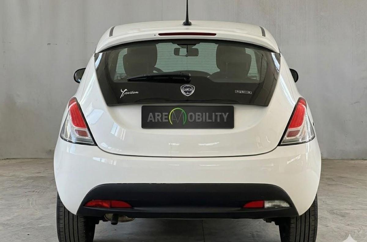 LANCIA YPSILON 1.0 firefly hybrid silver s&s 70cv